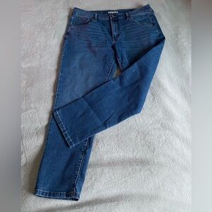 Sonoma girlfriend style blue jeans size 12